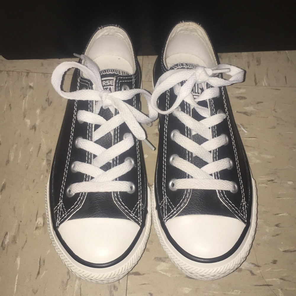 Kids converse